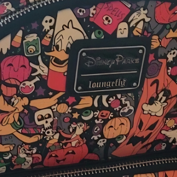 Loungefly Disney Black Fab 5.  Mini Backpack Only used A Couple Days In 23. - Picture 6 of 7